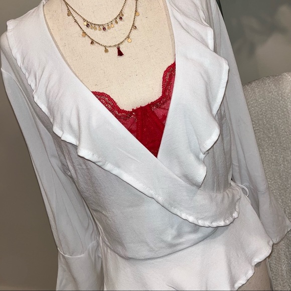 π Cotton On Wrap Around Blouse - Picture 2 of 10